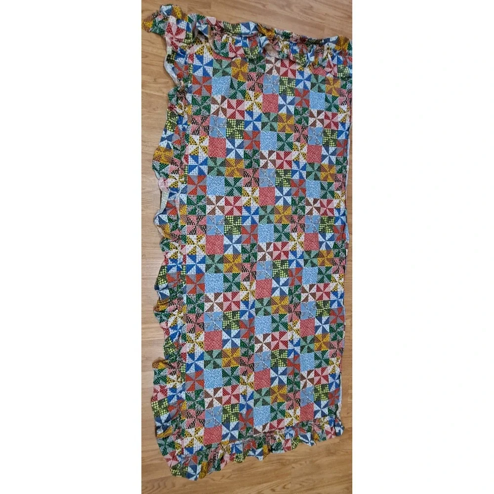 Pair Of 2 Drapery Panals Hamdmade  Granny Square With Ruffles 1970's‎